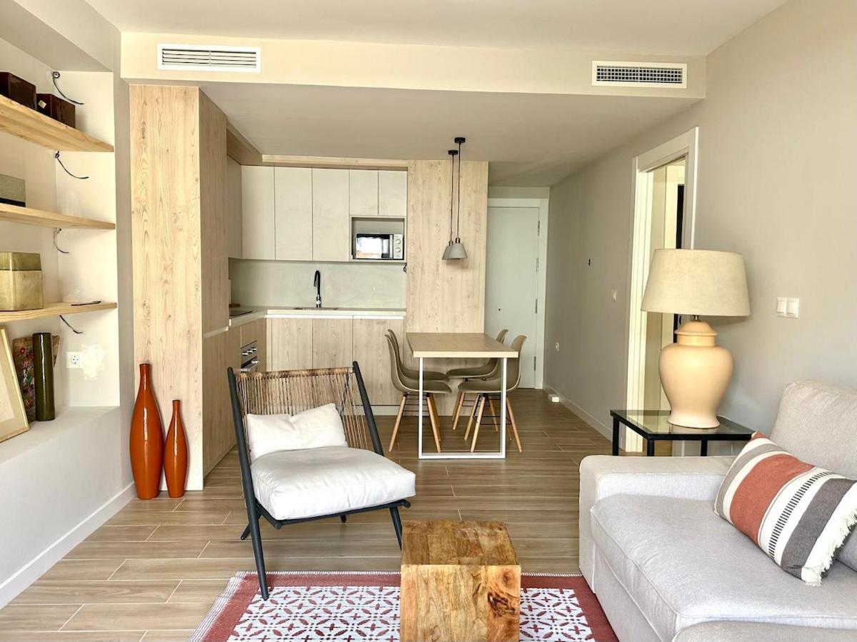A Bright Townhouse In The Marbellamar Residential Development Apartment Marbella