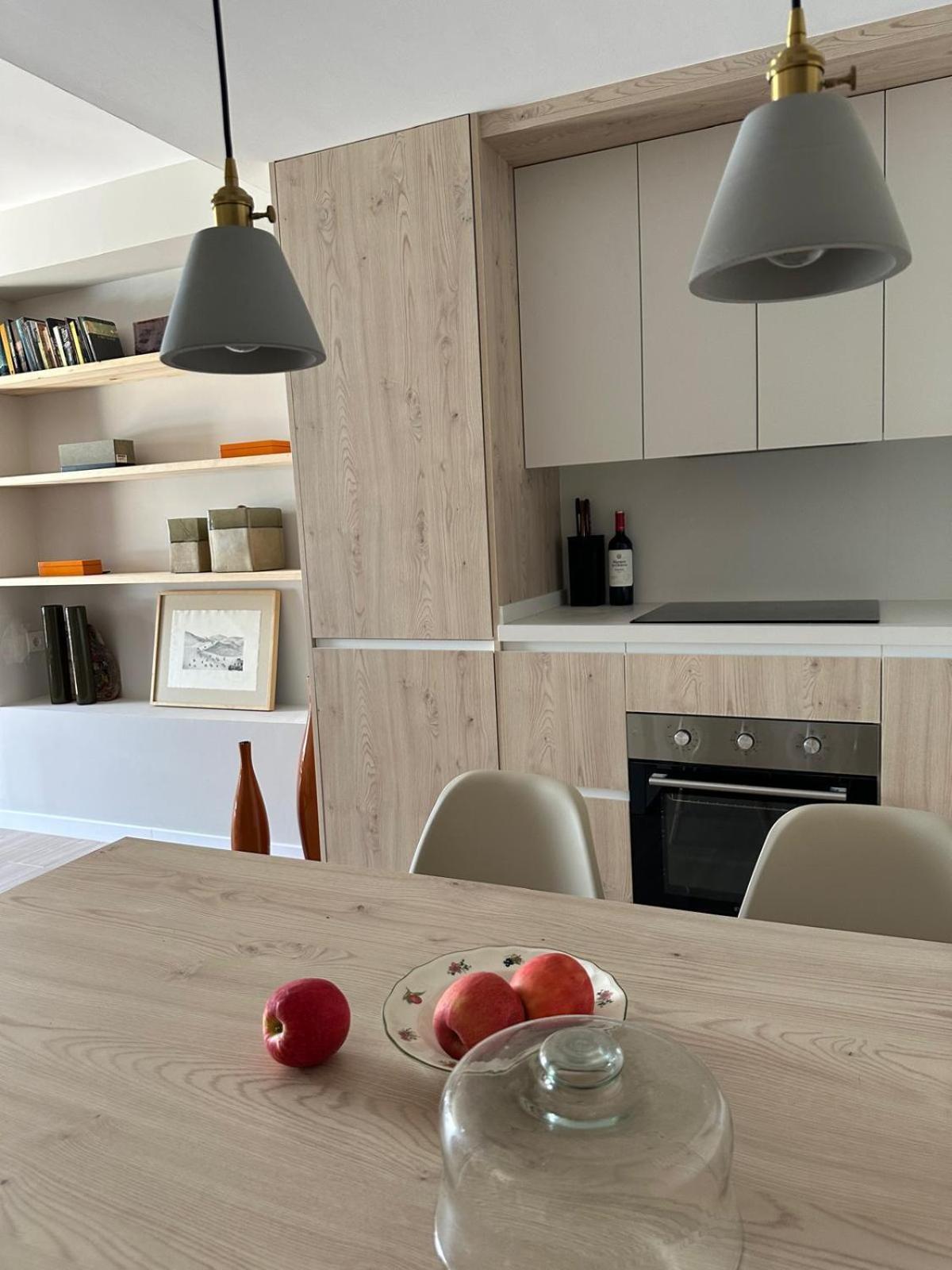 Appartamento A Bright Townhouse In The Marbellamar Residential Development