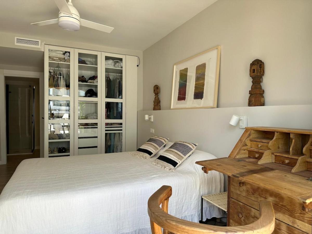 Appartamento A Bright Townhouse In The Marbellamar Residential Development
